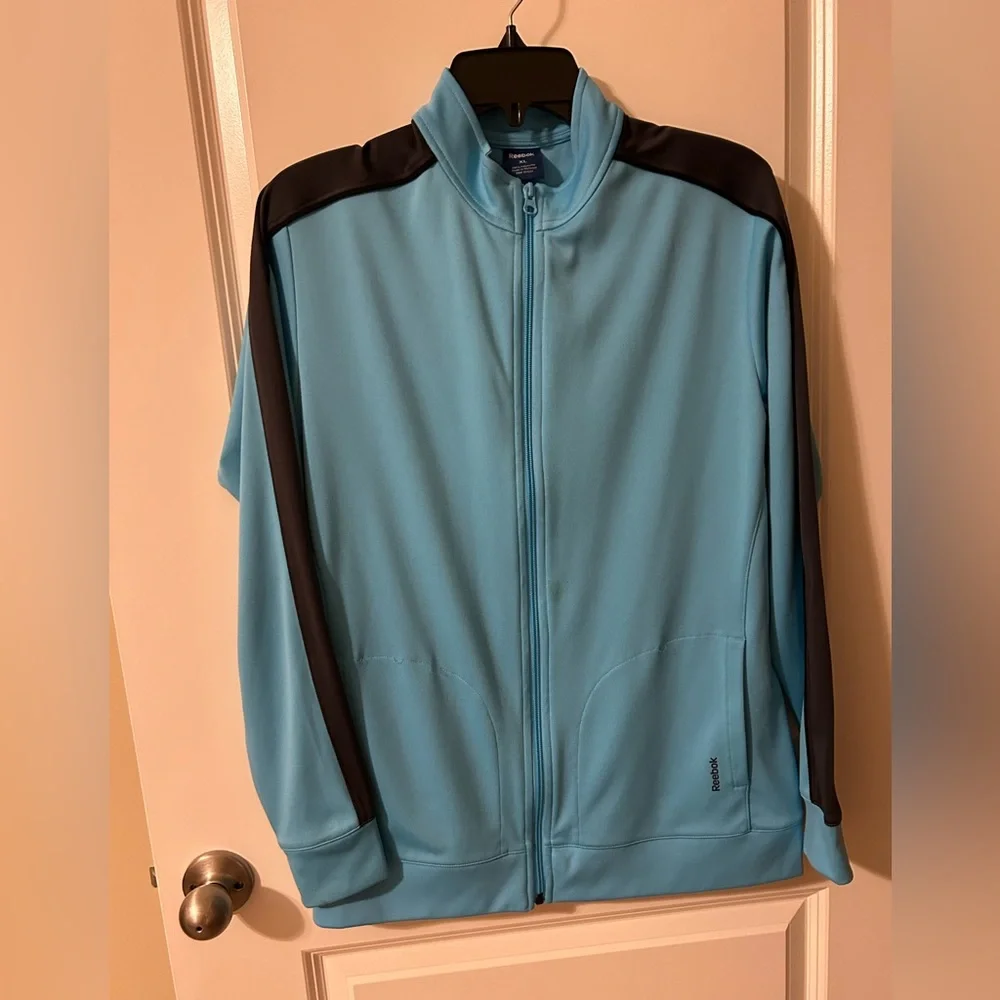 Reebok Ladies full zipper jacket - Picture 1 of 3